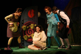 White balloons - Pinocchio Puppet and Actor Theatre Łódź